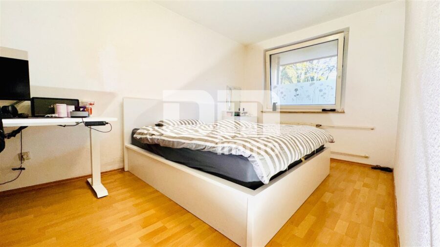 (R)eserviert! Kompakte Zweizimmerwohnung mit Balkon, Keller ruhig gelegen - Schlafzimmer